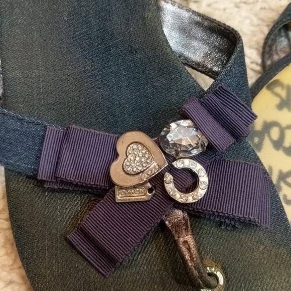 Sandals - Picture 2 of 2